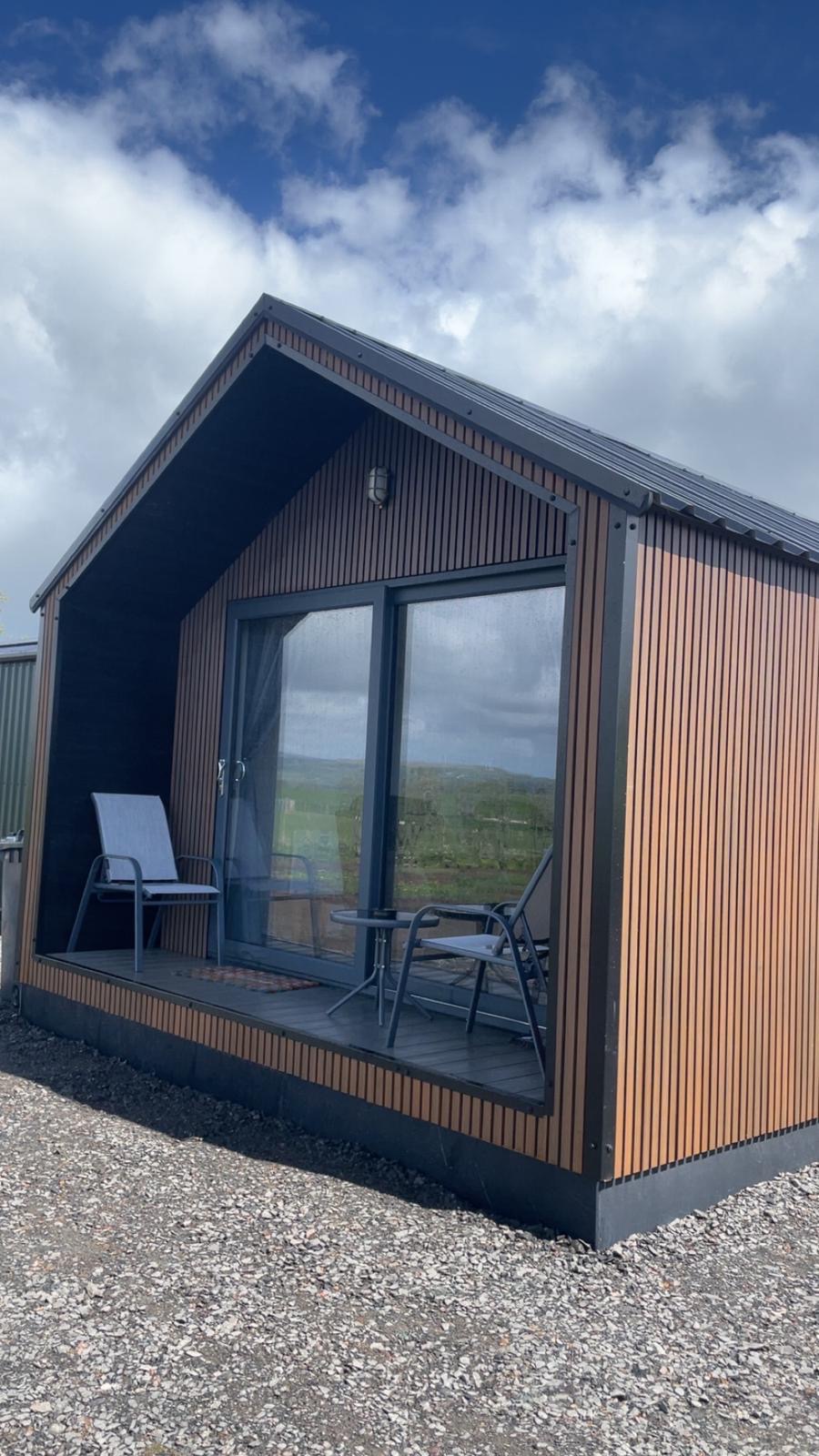 2 Bed Barn Deluxe Front