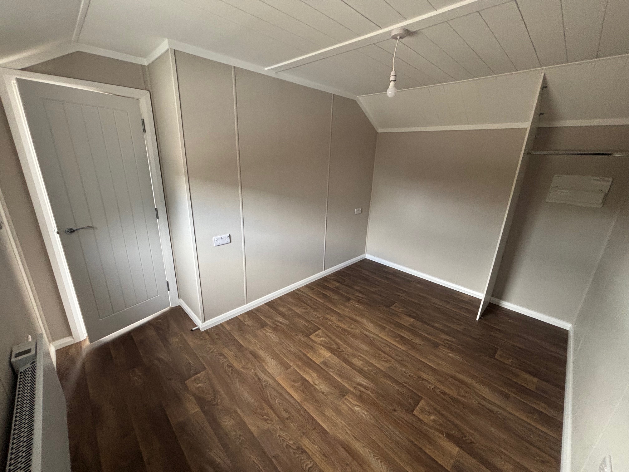 2 Bed Barn Deluxe Main Bedroom